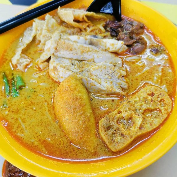 Lao Si White Curry Mee 老四白咖喱面 (YMY Food Court, Curry Mee cuisine at