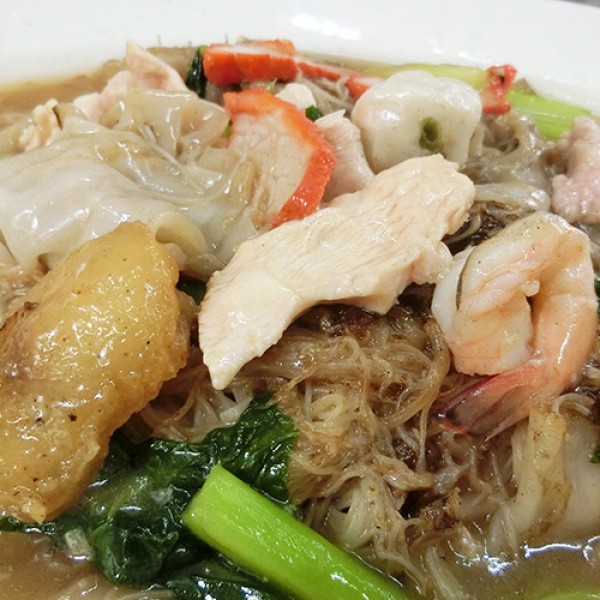 Char Hor Fun (InsaDunia Food Court), Food Court cuisine at Bukit